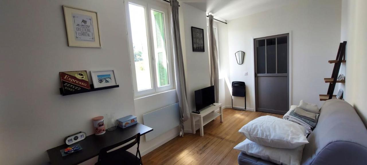 Charmant Studio Proche Centre Ville Et Gare Λούρδη Εξωτερικό φωτογραφία